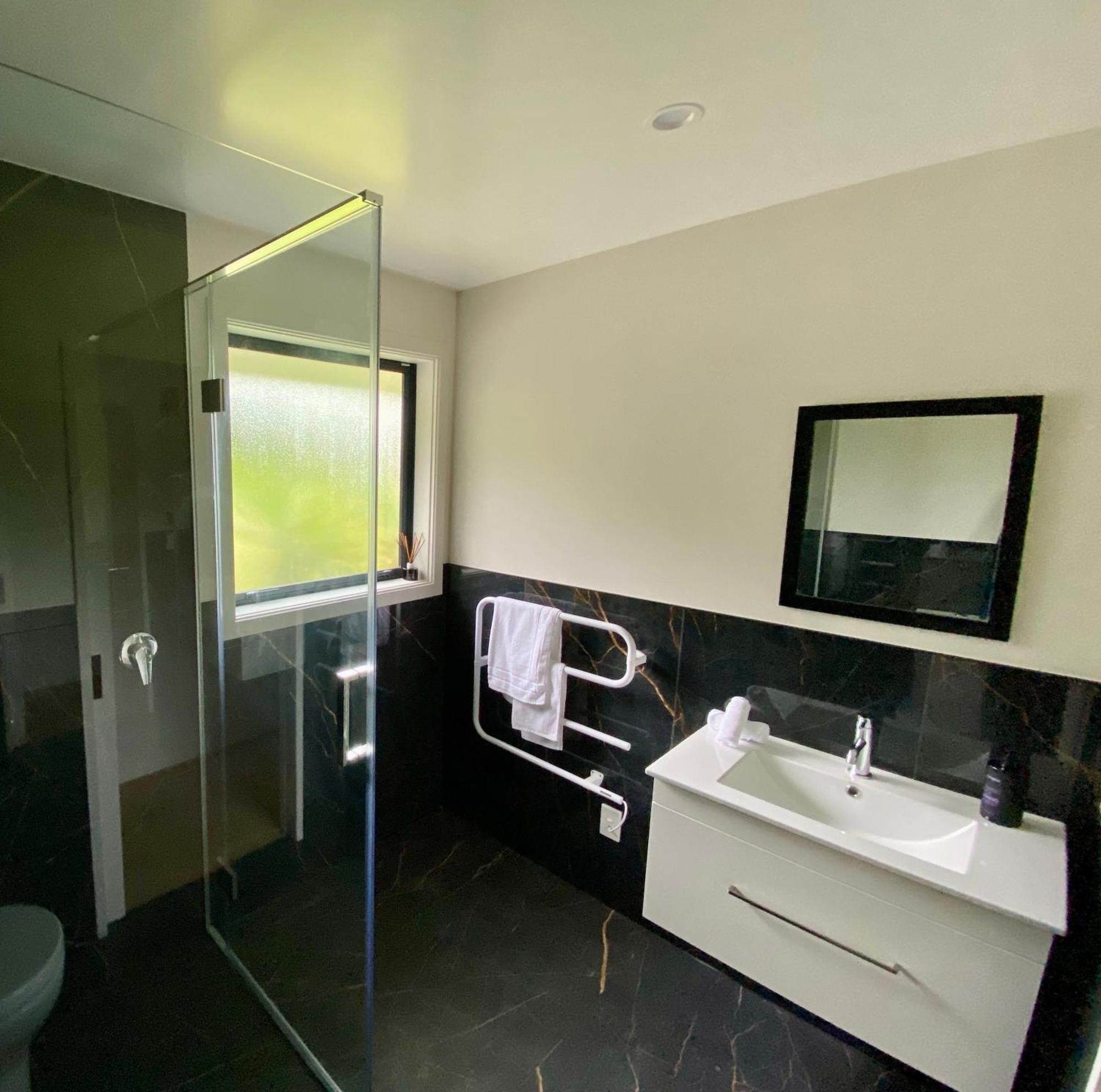 Villa Ocean & Mountain Views - Kaikoura Exterior foto